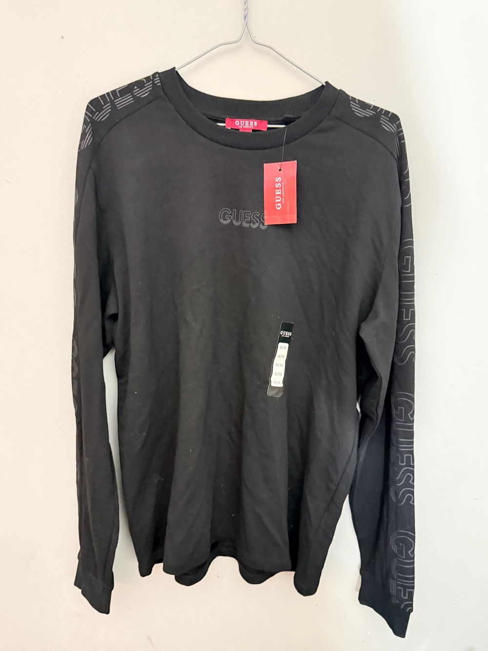 BNWT Guess Crewneck Sweatshirt sweater Brand logo